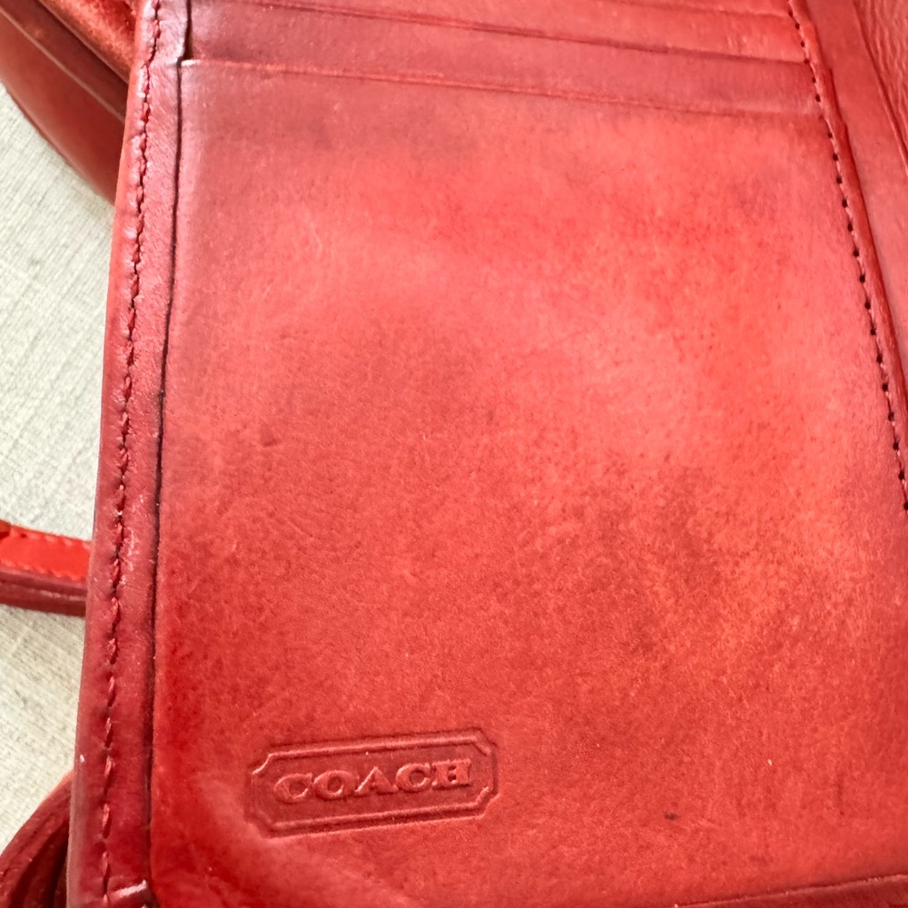 -SOLD- Coach vintage convertible Red Leather Crossbody Bag and Wallet Set - Picture 16 of 16